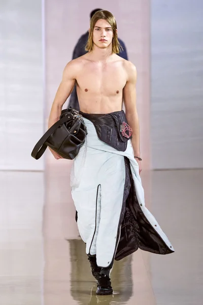Look 6